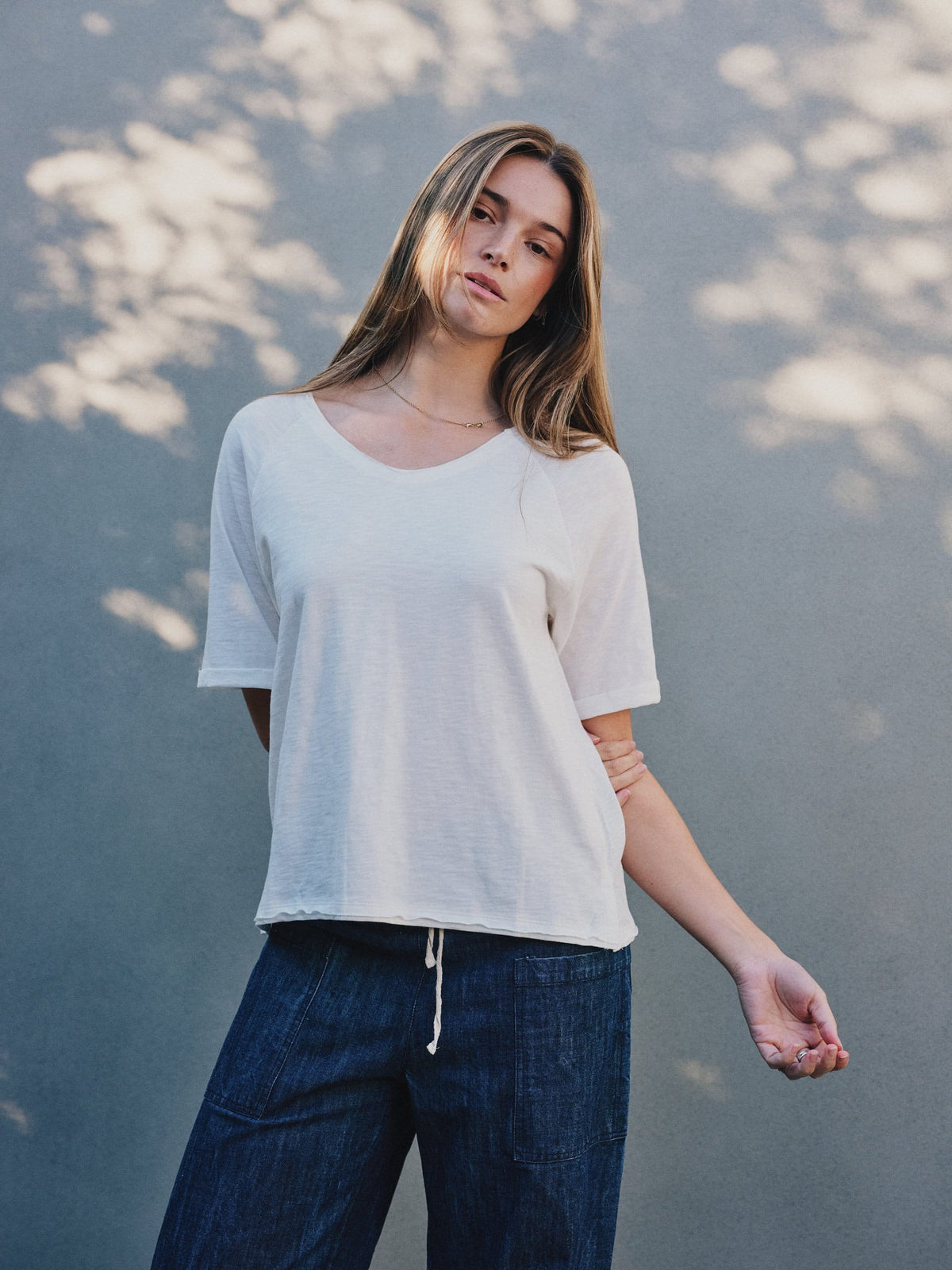 Elle Tee Elle Tee | V Neck Tee, Half-Length Sleeves | WE-AR