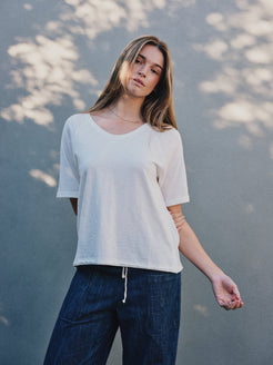 Elle Tee Elle Tee | V Neck Tee, Half-Length Sleeves | WE-AR