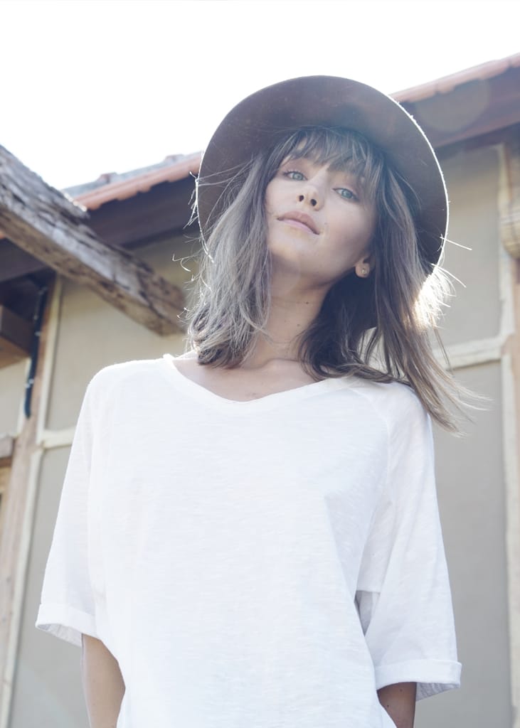 Elle Tee parchment / SM Elle Tee | V Neck Tee, Half-Length Sleeves | WE-AR
