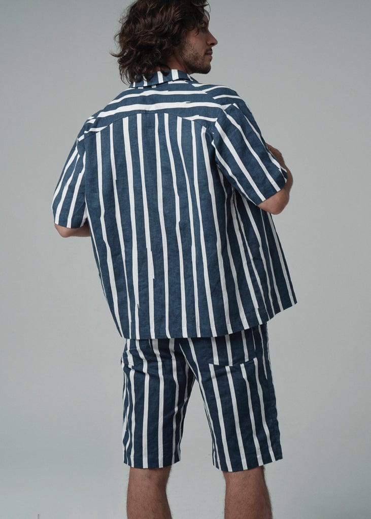 Men's boxy linen shirt / Wide batik stripe Men's boxy linen shirt / Wide batik stripe