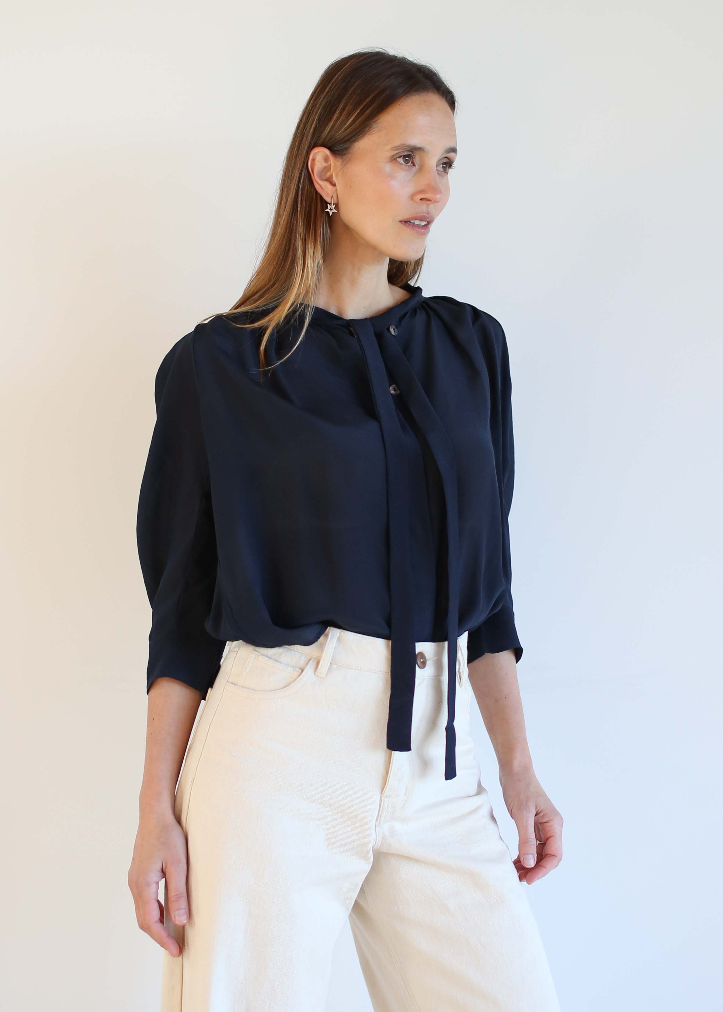 Silk Coucou Shirt navy / S/M WE-AR Silk Coucou Shirt | Sustainable Yoga & Off-Duty Wear