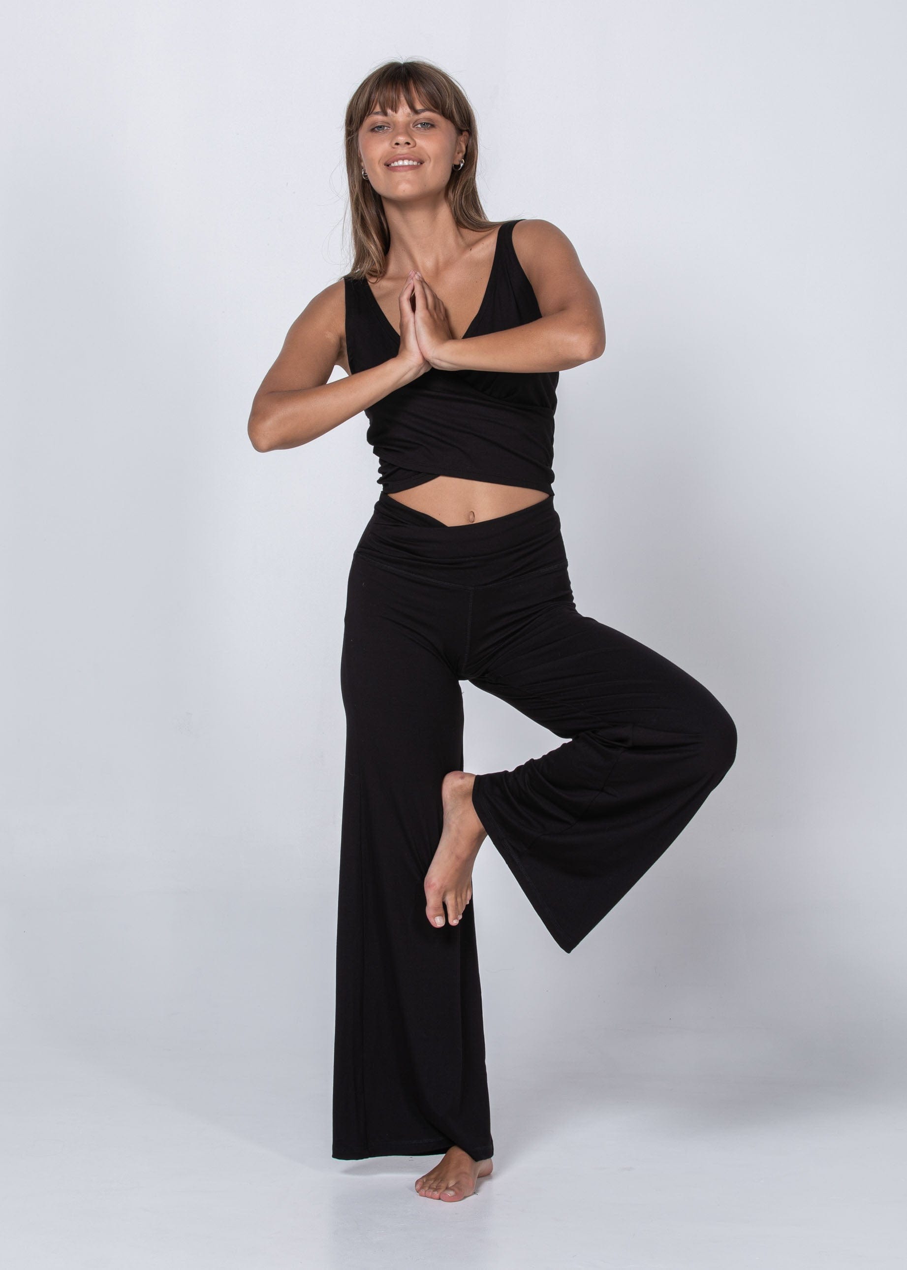 Origami Set - Black WE-AR Origami Set in Black | Sustainable Yoga & Off-Duty Wear