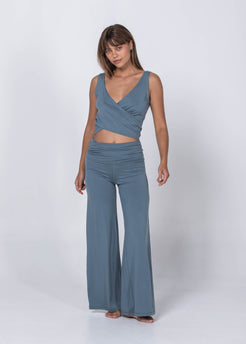 Origami Set - Oceania WE-AR Origami Set in Oceania | Yoga & Off-Duty Wear