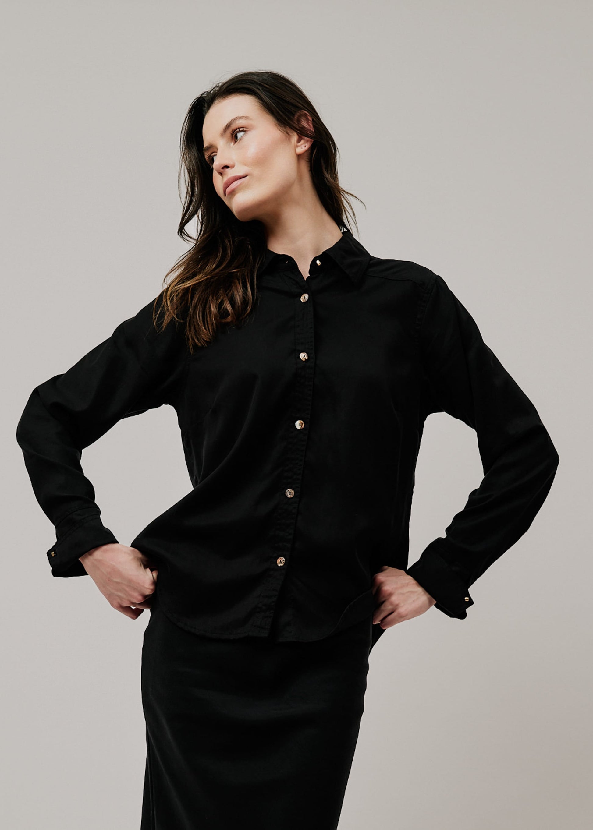 Studio Shirt Studio Shirt