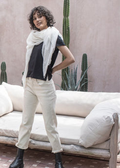 Feather Cashmere Scarf parchment / ONE LOVE